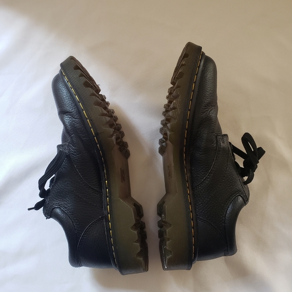 \Dr. Martens 1461 Low Top Shoes - Picture 5 of 9